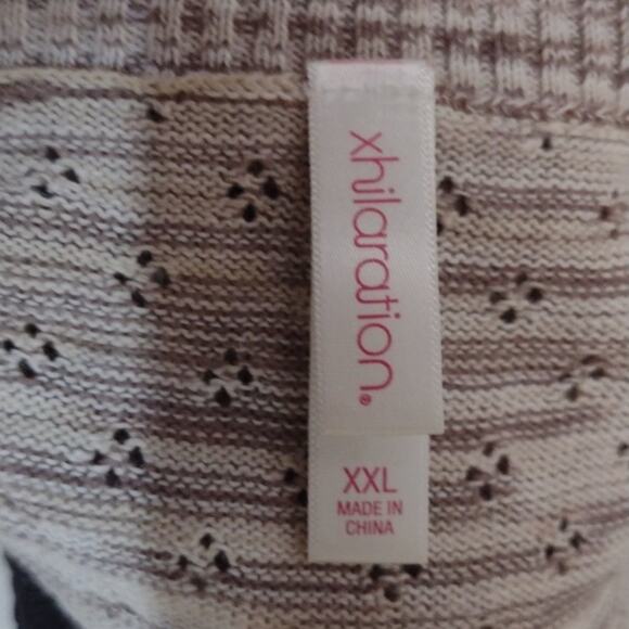 𝅺Exhilaration short sleeve static print cardigan brown, tan, and cream size XXL - Picture 5 of 6